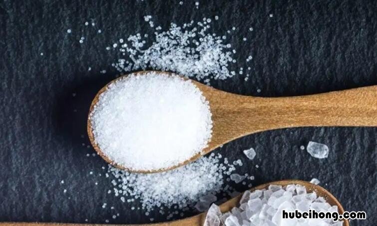盐由什么组成 卤水和石膏哪个健康