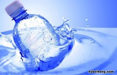 矿泉水是溶液吗 500ml的矿泉水多少g