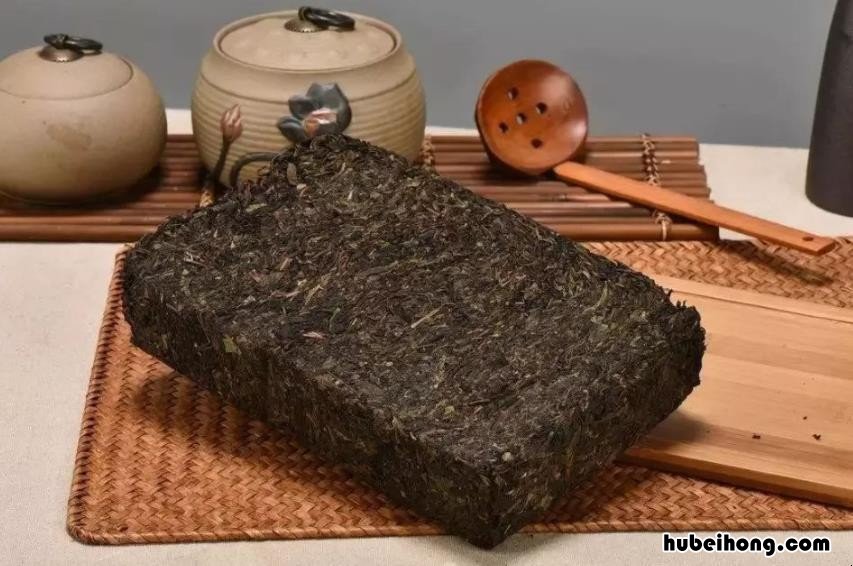 砖茶怎么鉴别 砖茶是怎么做成的