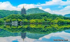 西湖十景的作文怎么写 西湖一景作文
